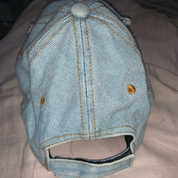 Hat - Picture 3 of 4